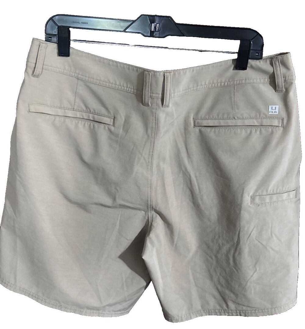 Huk Men's sz 36 Outdoor Performance Fabric Shorts - Picture 4 of 8